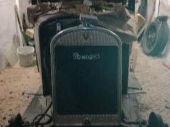 coche antiguo - rosengart lr2