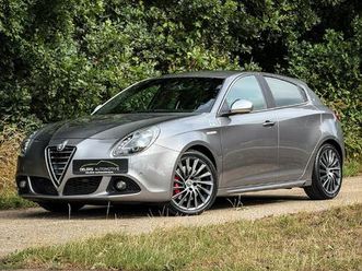 alfa romeo giulietta 1.7 tbi quadrifoglio verde | clima | cruise | navi | dab | grigio magnesio | pdc | sportstoelen |