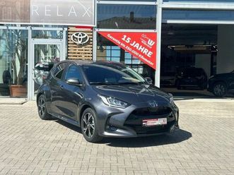 toyota yaris hybrid teamplayer led komfort safety voll