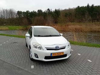 auris 1.8 full hybrid asp.