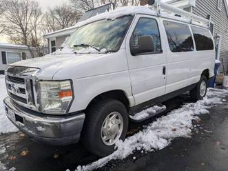 2011 ford econoline van