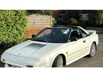 1990 toyota mr2 blanc manuel, 5 vitesses conduite à droit...