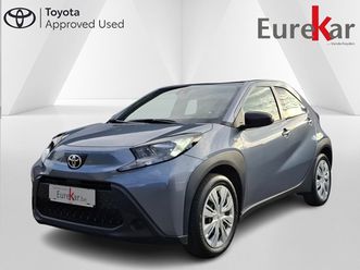 1.0 vvt-i x-play cvt