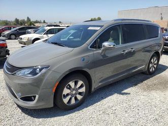 chrysler pacifica hybrid limited