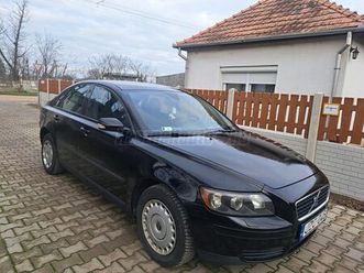 volvo s40 1.8 sport szervizelt jó állapotú