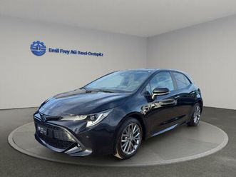 toyota corolla 2.0 hsd trend: réserver un essai sur route !