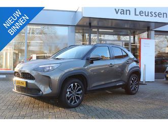 toyota yaris cross 1.5 hybrid 115 dynamic sensoren v+a stoel/wisser&stuurverw led dab apple/android