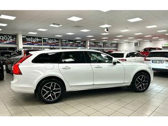 volvo v90 cross country d4 awd, momentum,voc, nav,1brukare,nerlackad