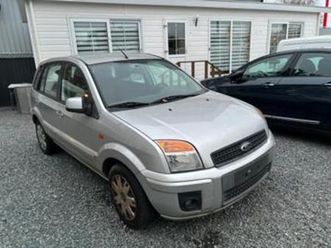 ② benzin 80,000km 2011 airco 0032471654764 — ford — 2ememain