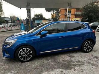 renault clio full hybrid e-tech intens