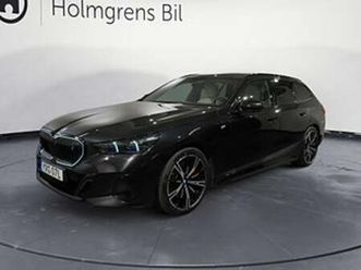 bmw i5 edrive40 touring 4,45% ränta m sport business launch ed drag b w