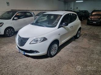lancia ypsilon 0.9 twinair 85cv 5p metano ecochic