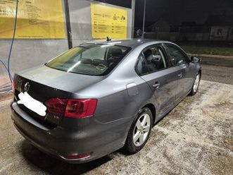 vw jetta 1,6 tdi, 2012 god.