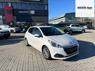 peugeot 208 82 5 porte allure del 2018 usata a massarosa