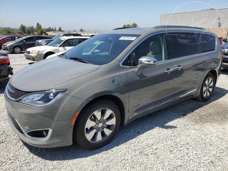 chrysler pacifica hybrid limited