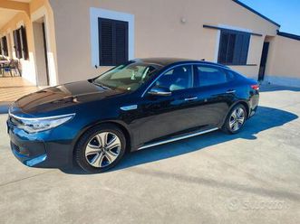 autovettura kia optima plug-in ibrida
