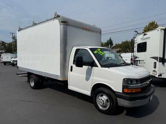 2015 chevrolet express 3500 cutaway van **14ft box**