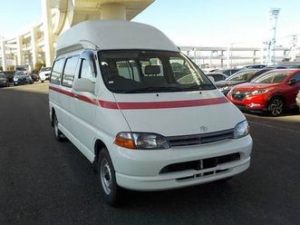 2005 4wd/awd toyota hiace ambulance, 31k km, empty shell