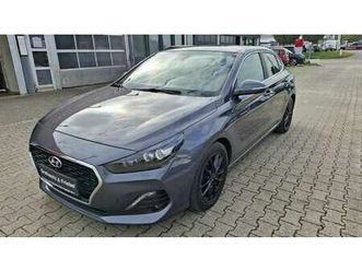 fastback 1.4 turbo style, led+navi-paket