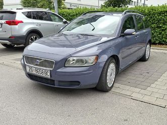 volvo v50 2.0d nije uvoz!!!