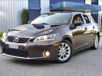 ct 200h 1.8 comfort cvt