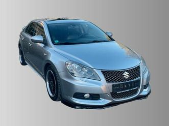 suzuki kizashi 2.4/xenon/4x4/leder/schiebedach/voll!