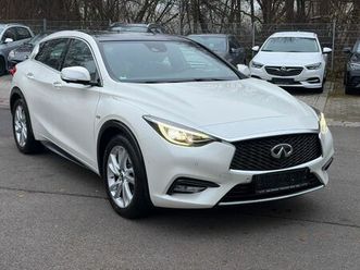 infiniti q30 2.2 d awd city black edition..panorama