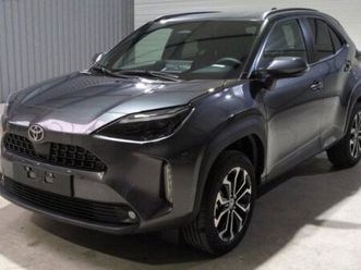 toyota yaris cross hybride 130h 2wd design neuf 0km sieges chauffants camera ar volant chauffant 15% de remise
