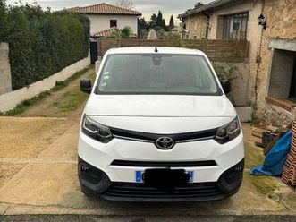 toyota proace city medium 100 d-4d business