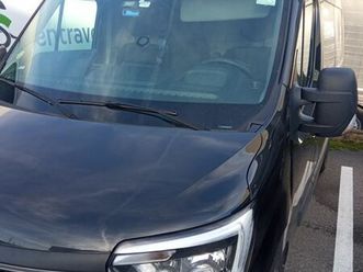 renault master l2 noir avec attelage