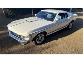 1970 ford mustang blanc automatique, 3 vitesses conduite...