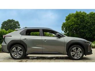 2022 subaru solterra grigio automatique conduite à gauche...