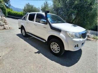 toyota hilux 3.0 d-4d invincible – bva –