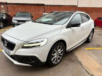 volvo - v40 cross country