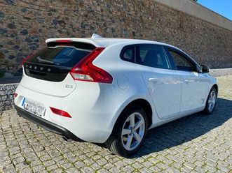 volvo - v40