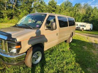 2013 ford e-350 passenger van