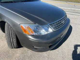2004 toyota avalon xl