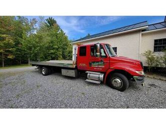 2006 international 4300 rollback flatbed