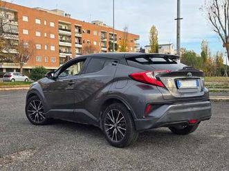 c-hr 1.8h style 2wd e-cvt my18
