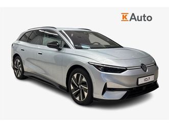 tourer pro elegance 210 kw akku 77 kwh | talvirenkaat 750€ |