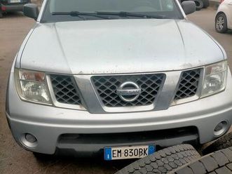 nissan navara anno 2005