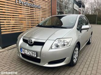 toyota auris 1.4 d-4d terra