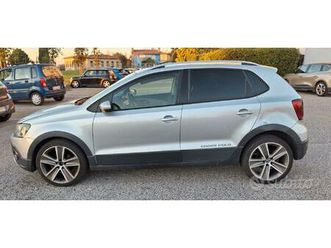 volkswagen cross polo