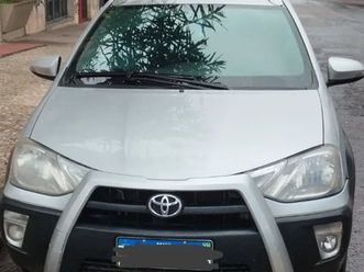 toyota etios cross 1.5 flex 16v 5p mec. 2014