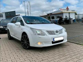 toyota avensis