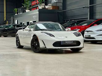 tesla roadster v2.5 - heated seats - 2 din screen