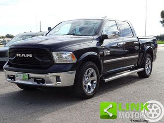 dodge ram 1500 awd 5.7l v8 401cv laramie autocarro
