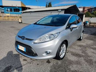ford fiesta 1.4 bz.- gpl 5 porte distribuzione nuova !