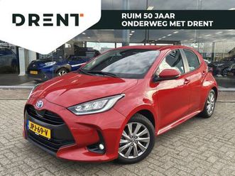 toyota yaris - 1.5 hybrid dynamic | head up display | keyless entry & start | s