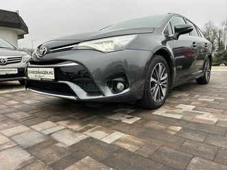 toyota avensis touring sports 1.8 active trend+ kamera.navi.vonóhorog.1 tulaj.led